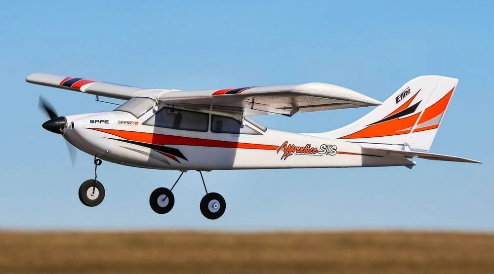 E-Flite Apprentice STS 1.5m RTF Trainer Plane 2 E-Flite Apprentice STS 1.5m RTF Trainer Plane - Image 2